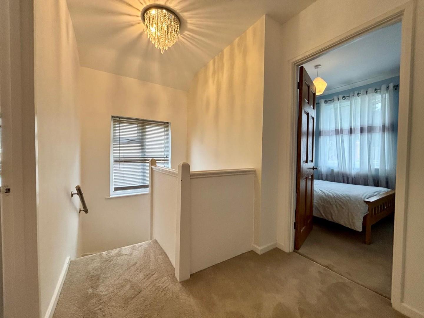 Lindsay Avenue, Abington