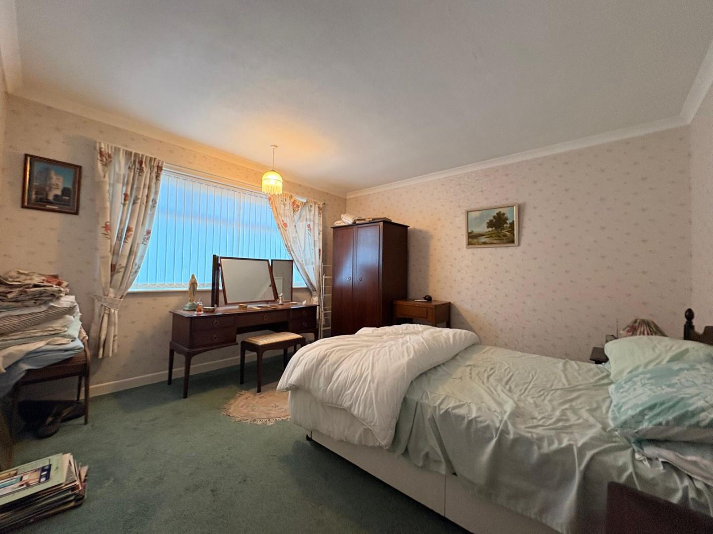 Laburnum Crescent, Spinney Hill