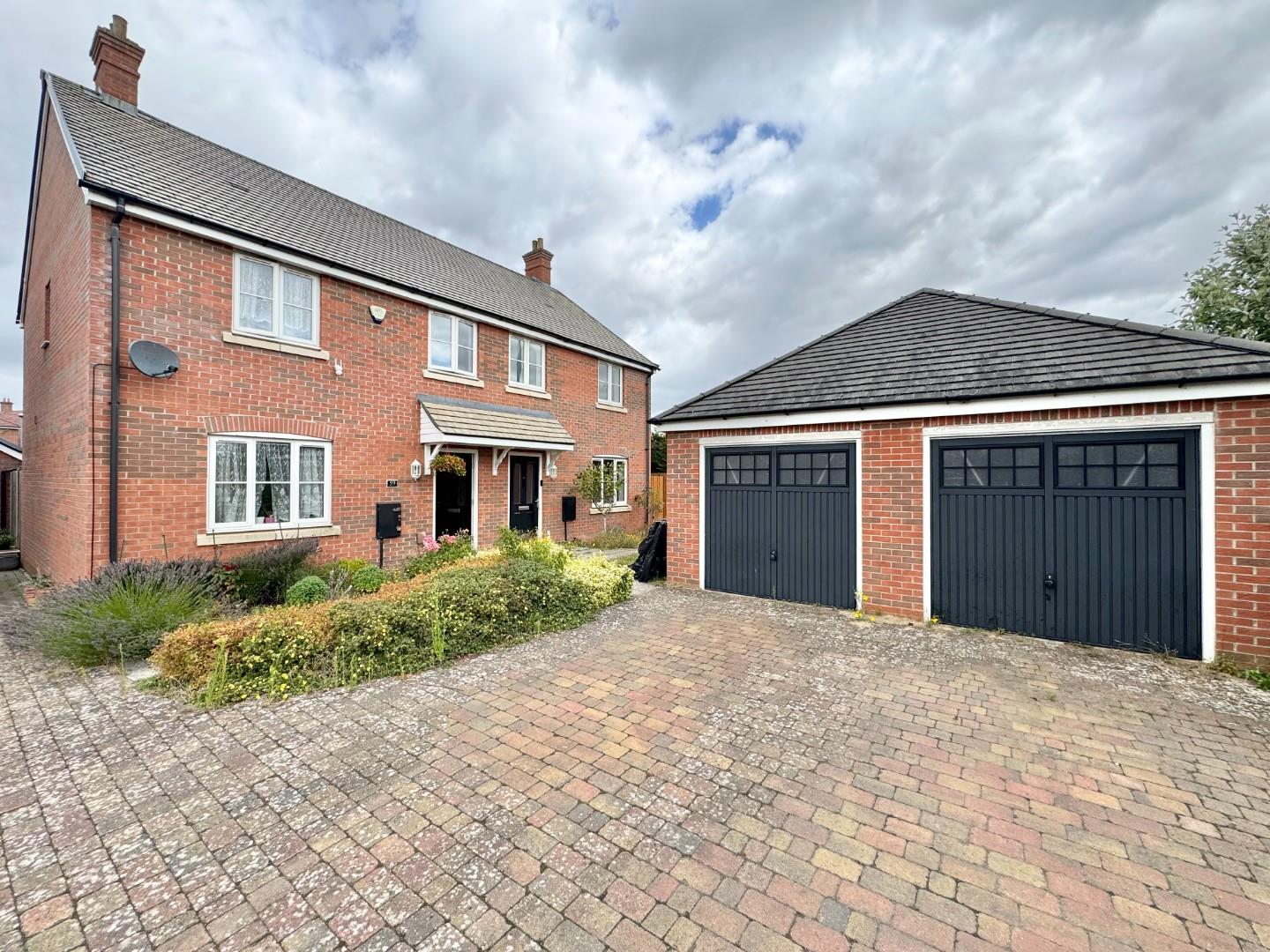 Cherry Orchard Place, Cherry Orchard