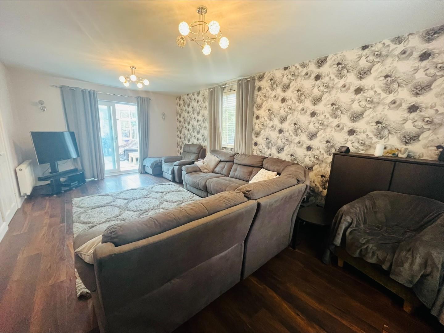 Birchfield Road East, Abington