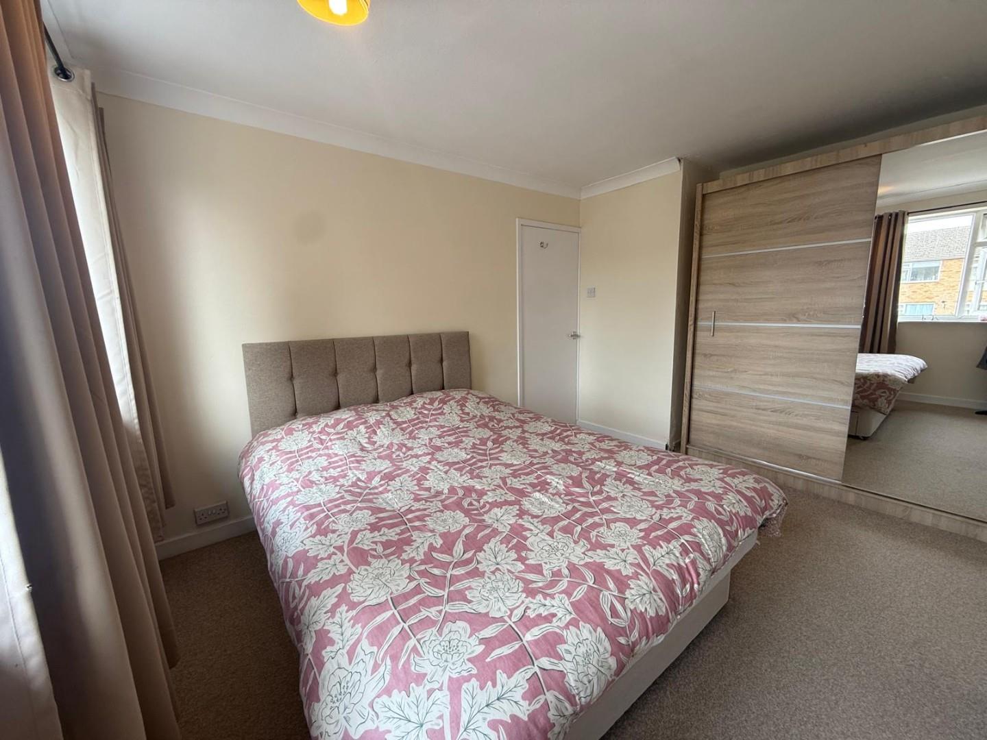 Conifer Rise, Westone