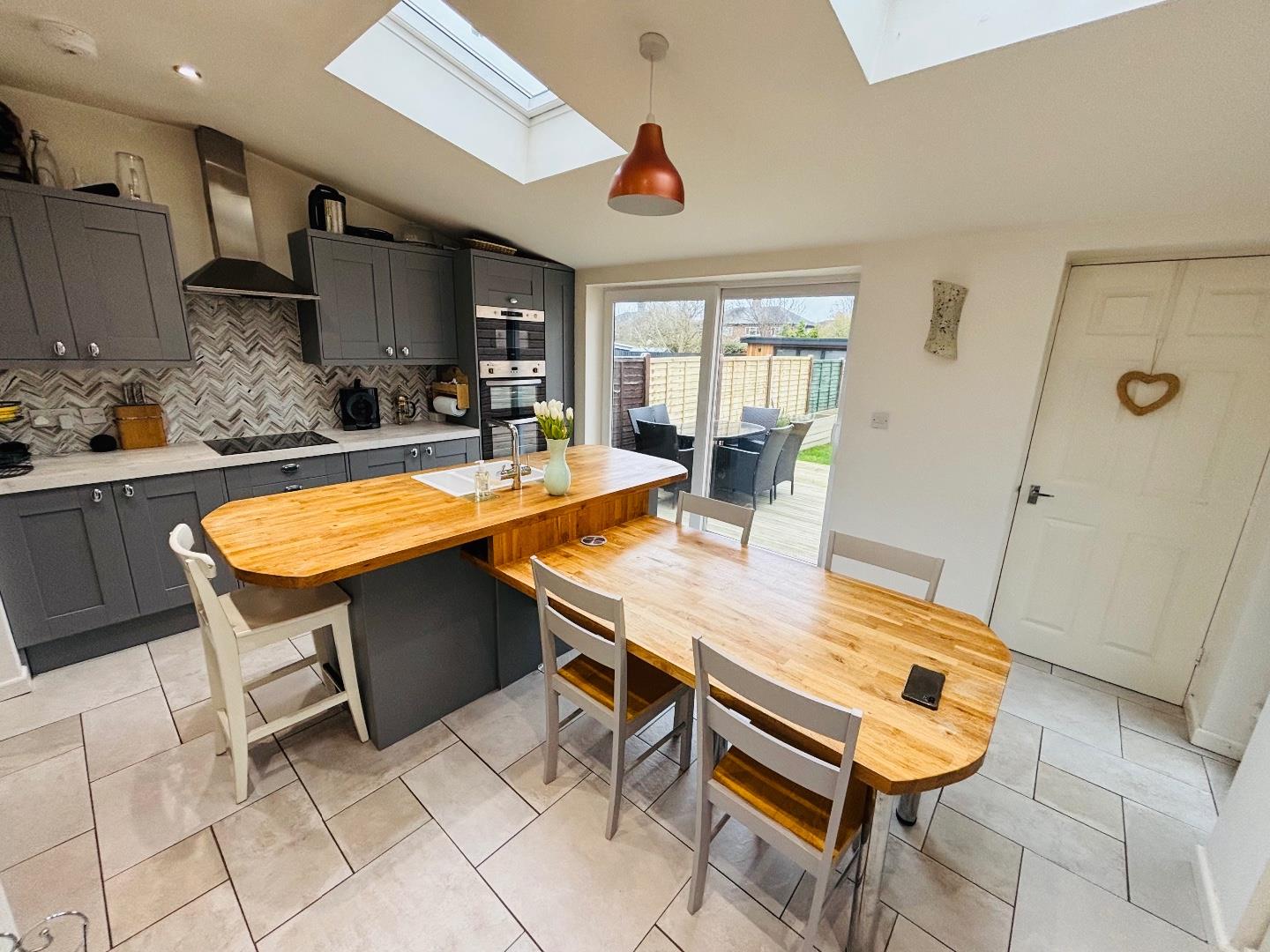 St. Albans Road, Spinney Hill