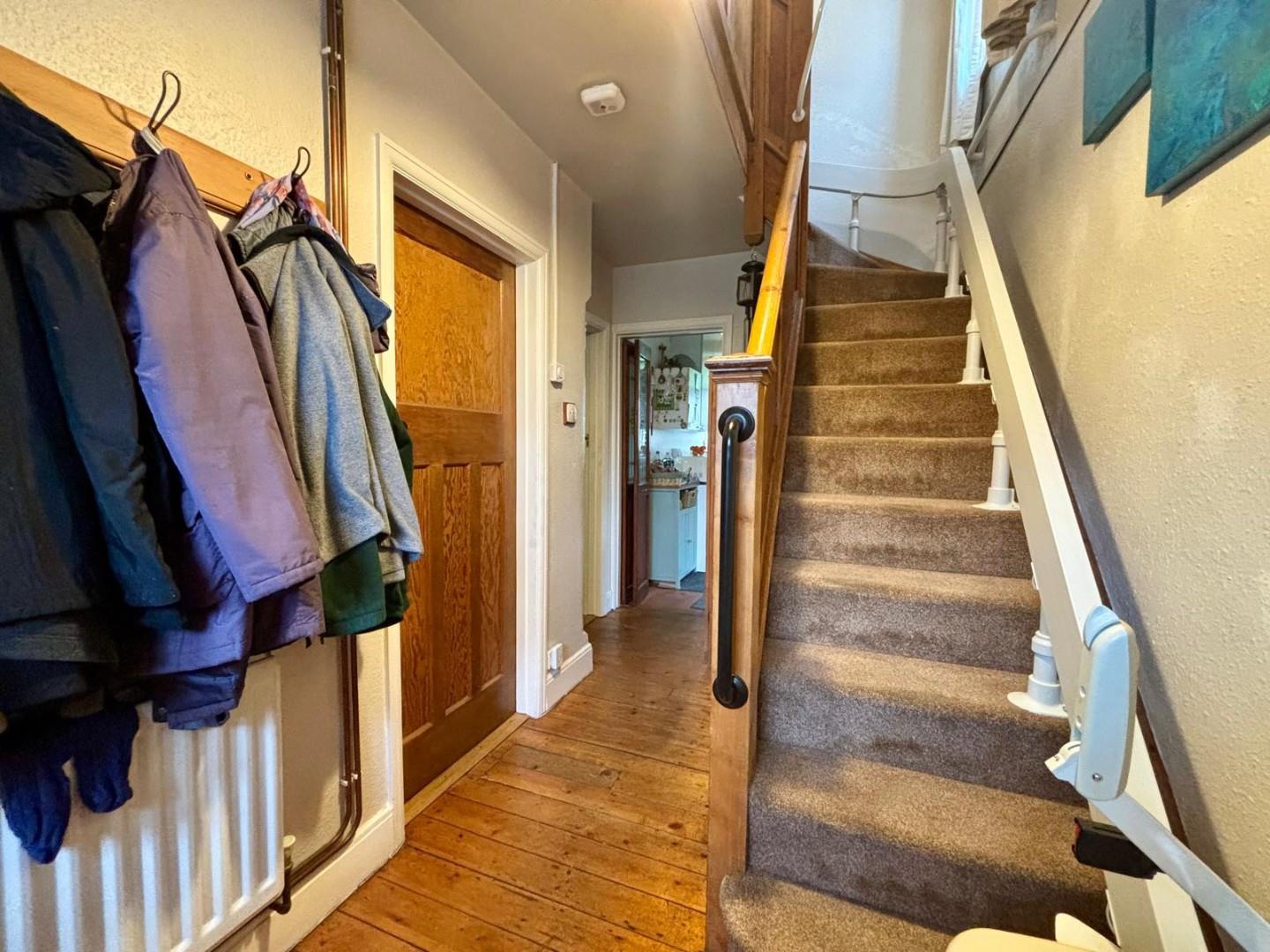 Bush Hill, The Headlands