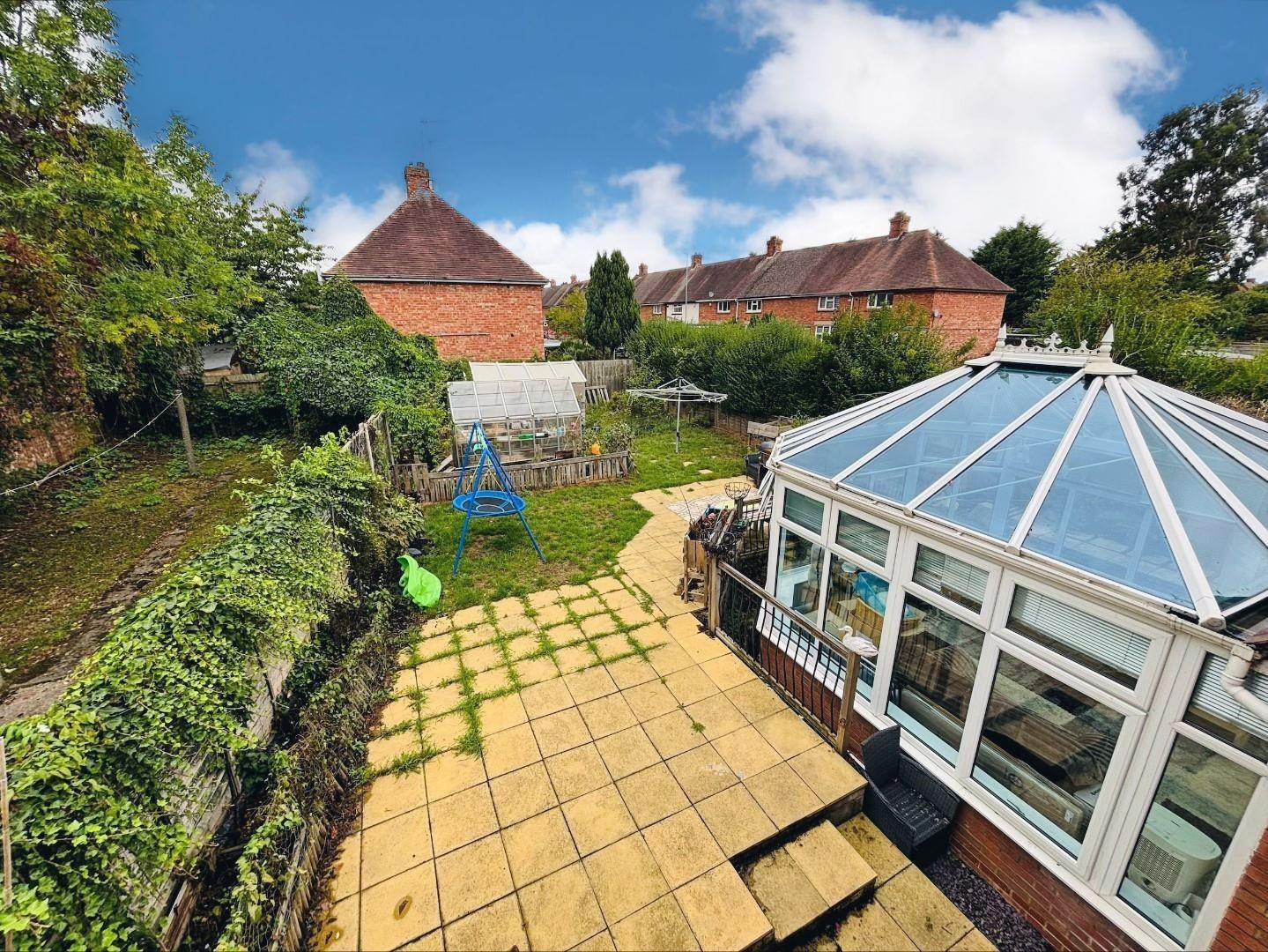 Birchfield Road East, Abington