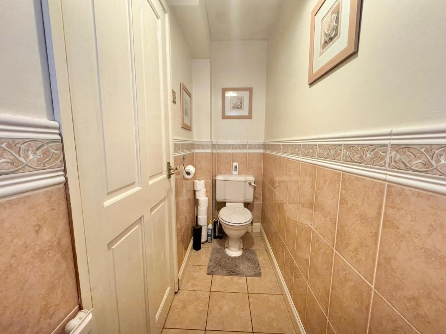 Oaklands Drive, Westone