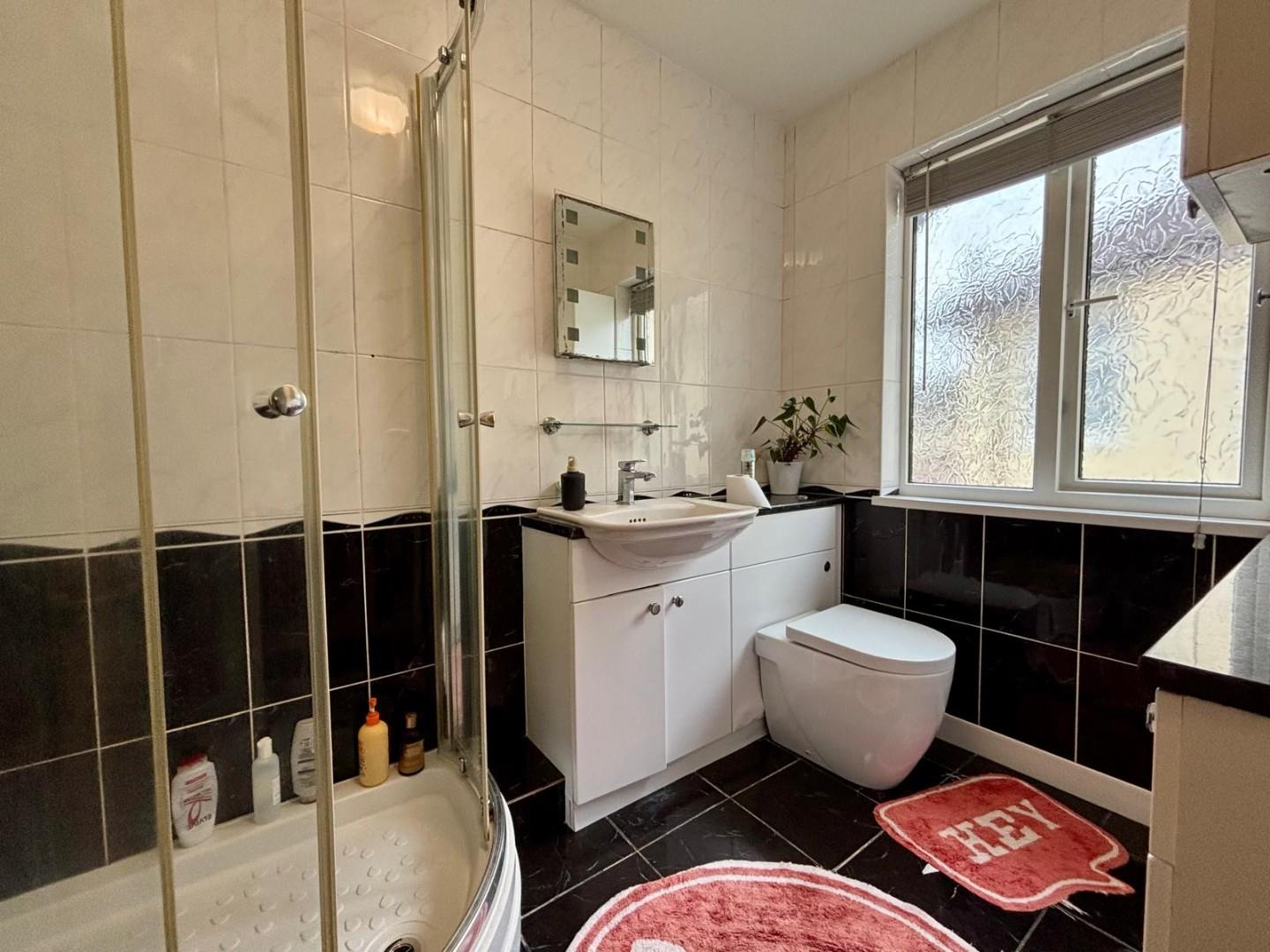 Lindsay Avenue, Abington