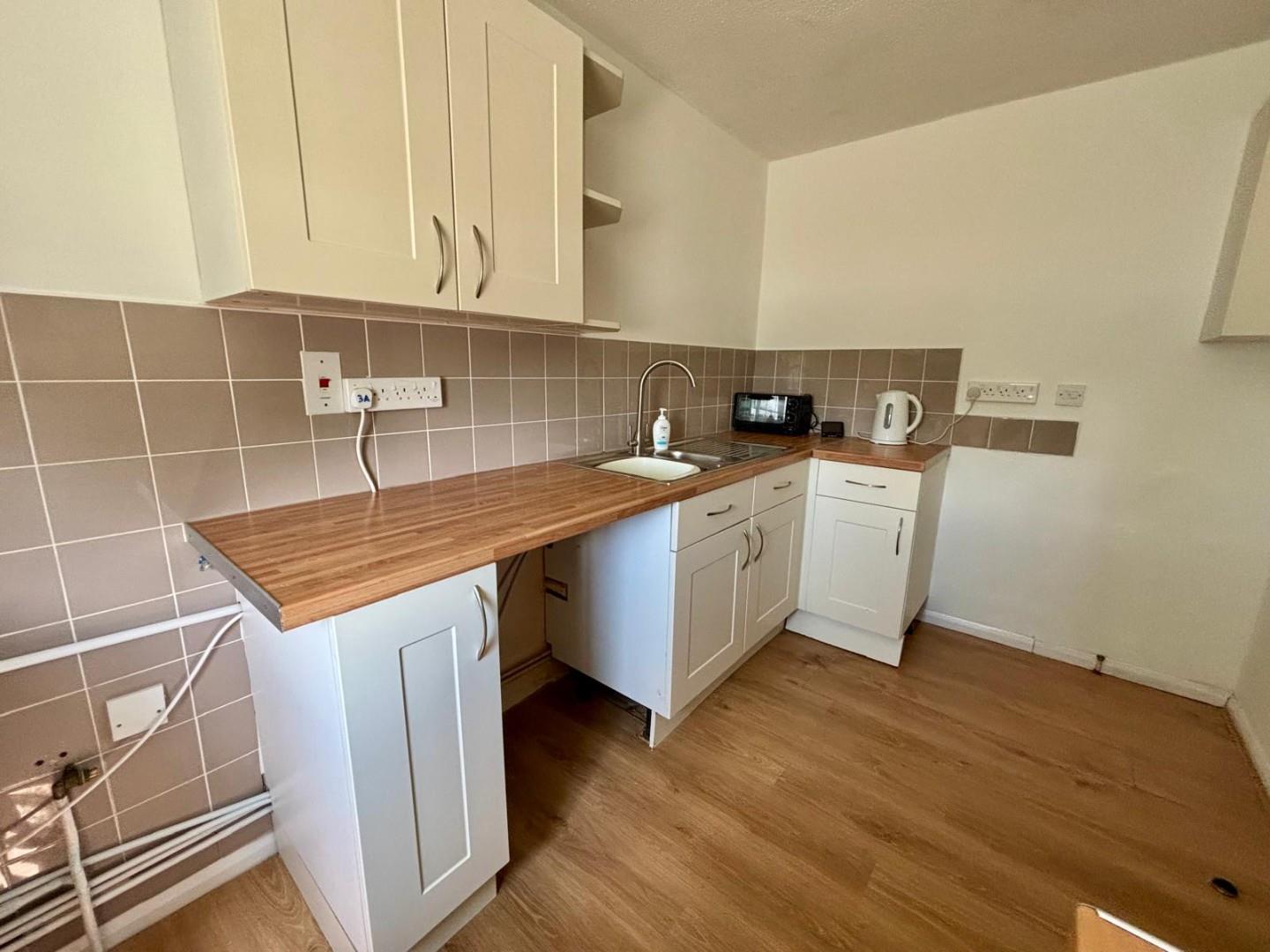 Elmhurst Court, Spinney Hill