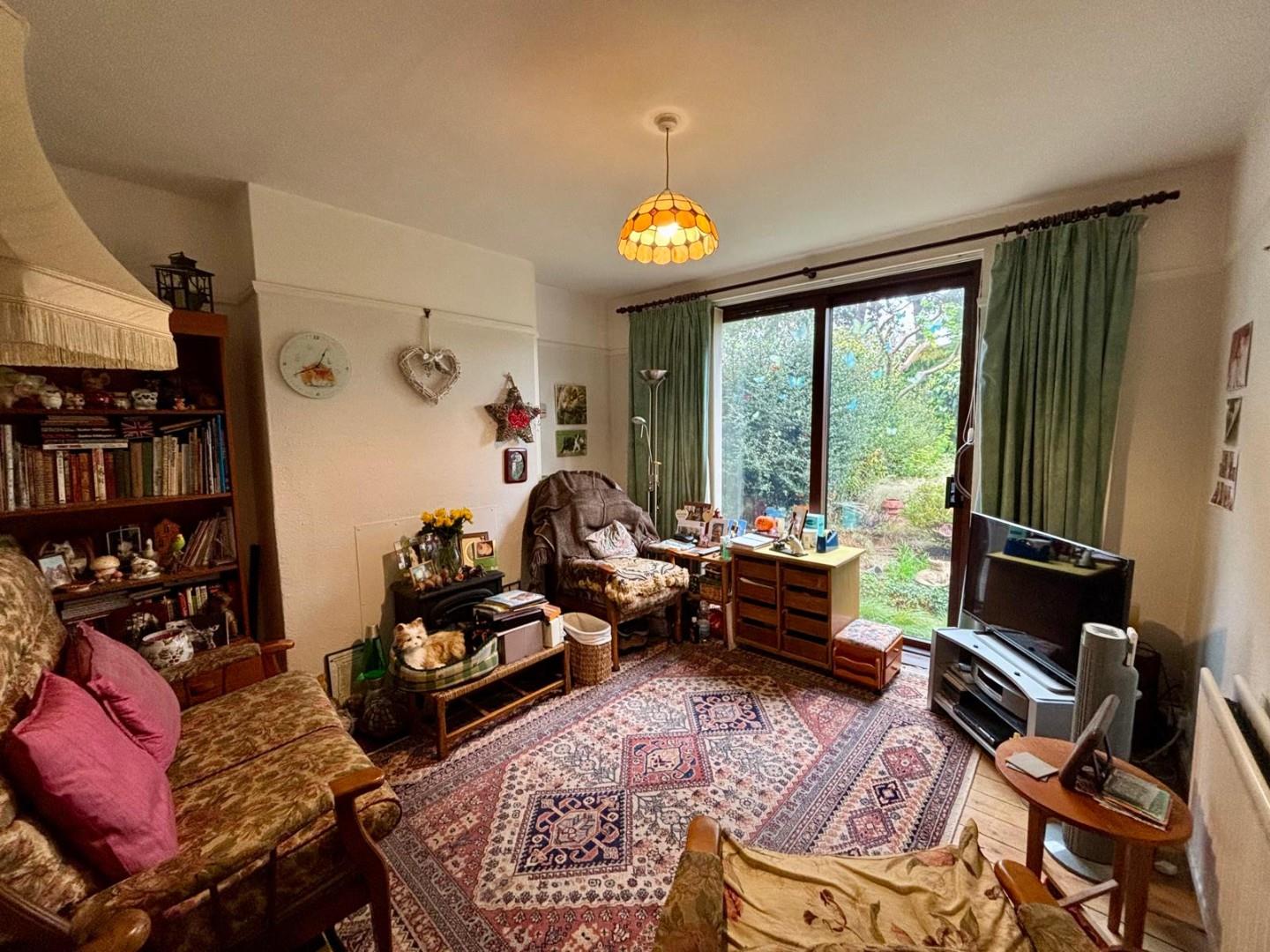 Bush Hill, The Headlands