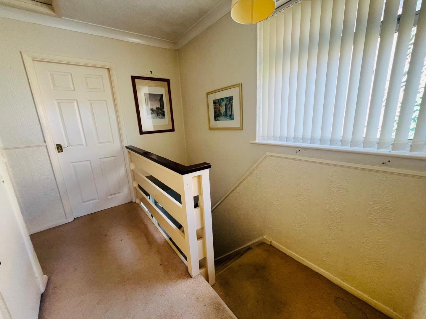 Hazeldene Road, Links View