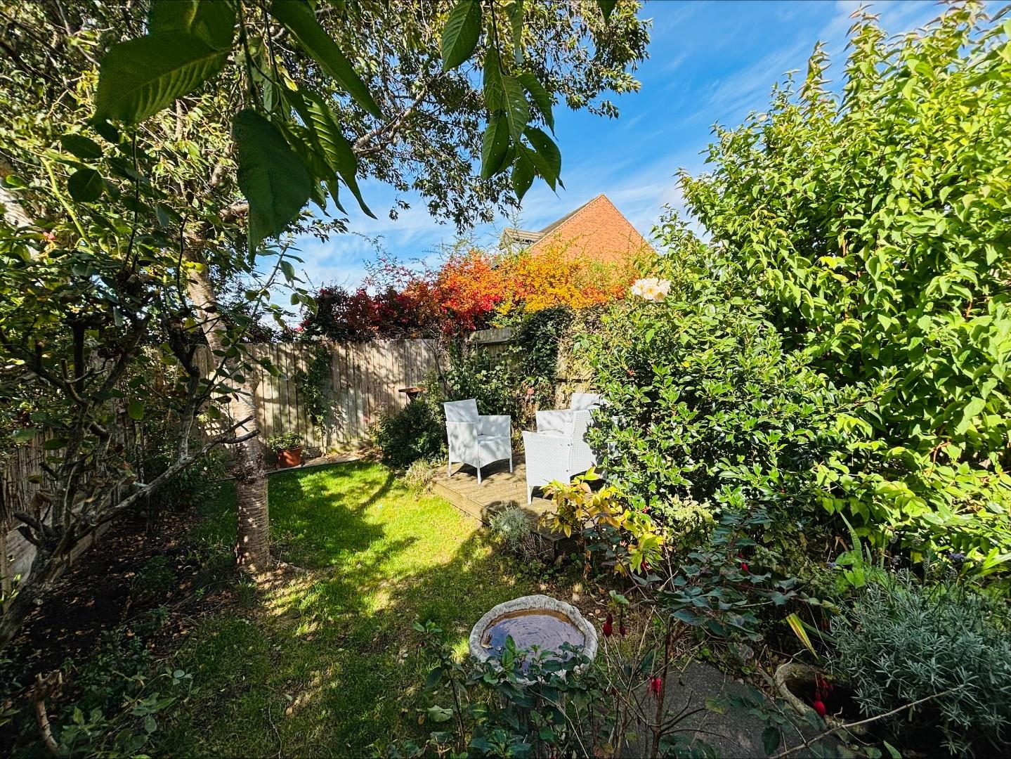 Baronson Gardens, Abington