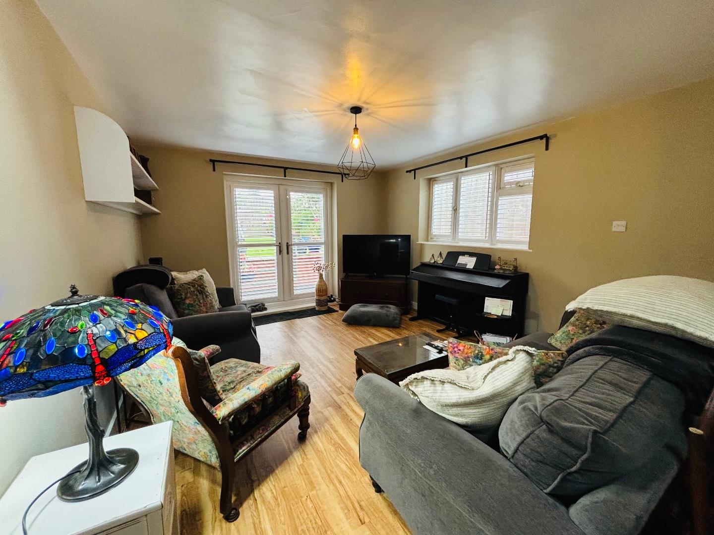 Romany Road, Kingsley