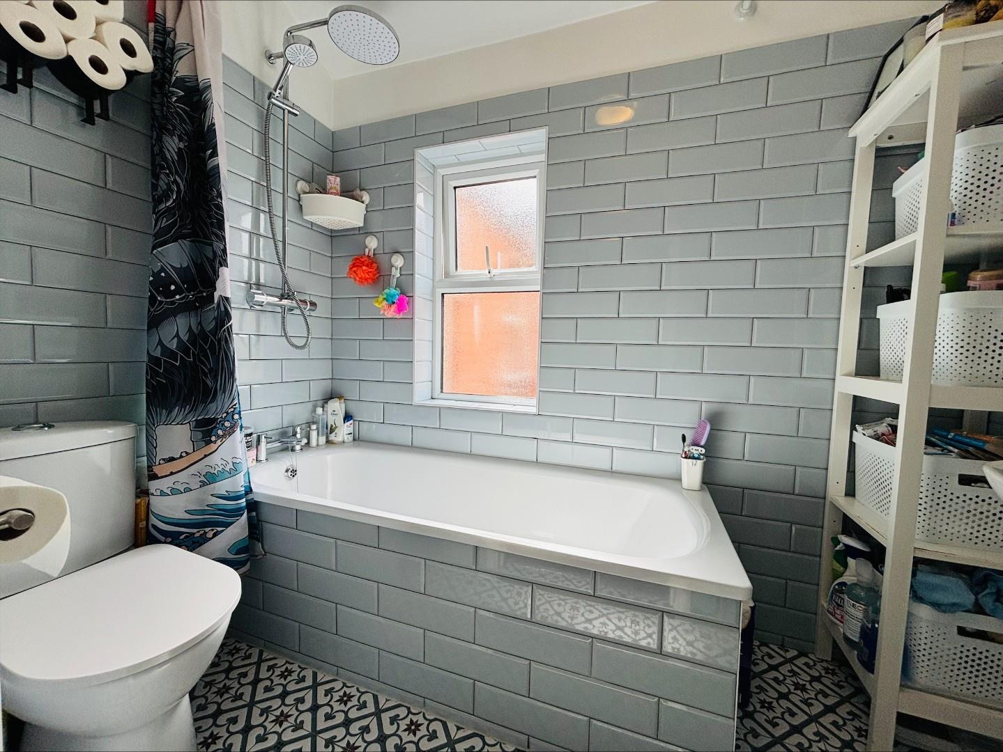 Turner Street, Abington