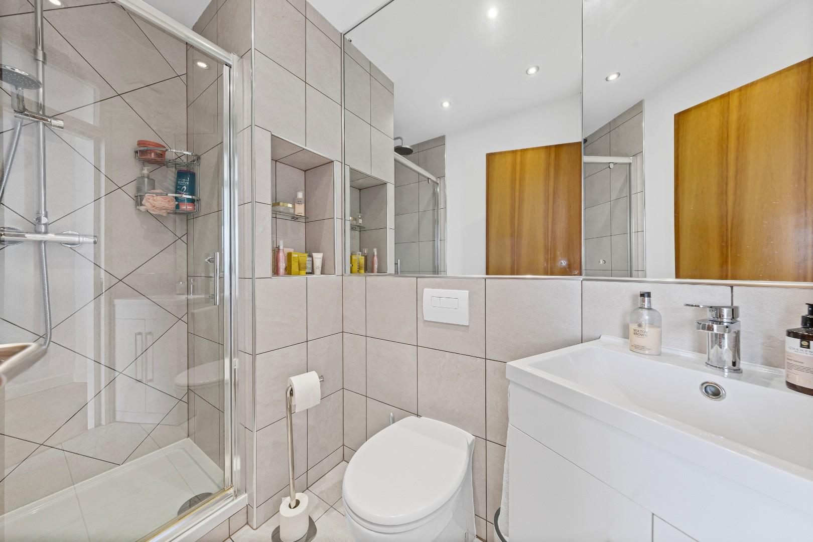 Grove Road, The Mounts