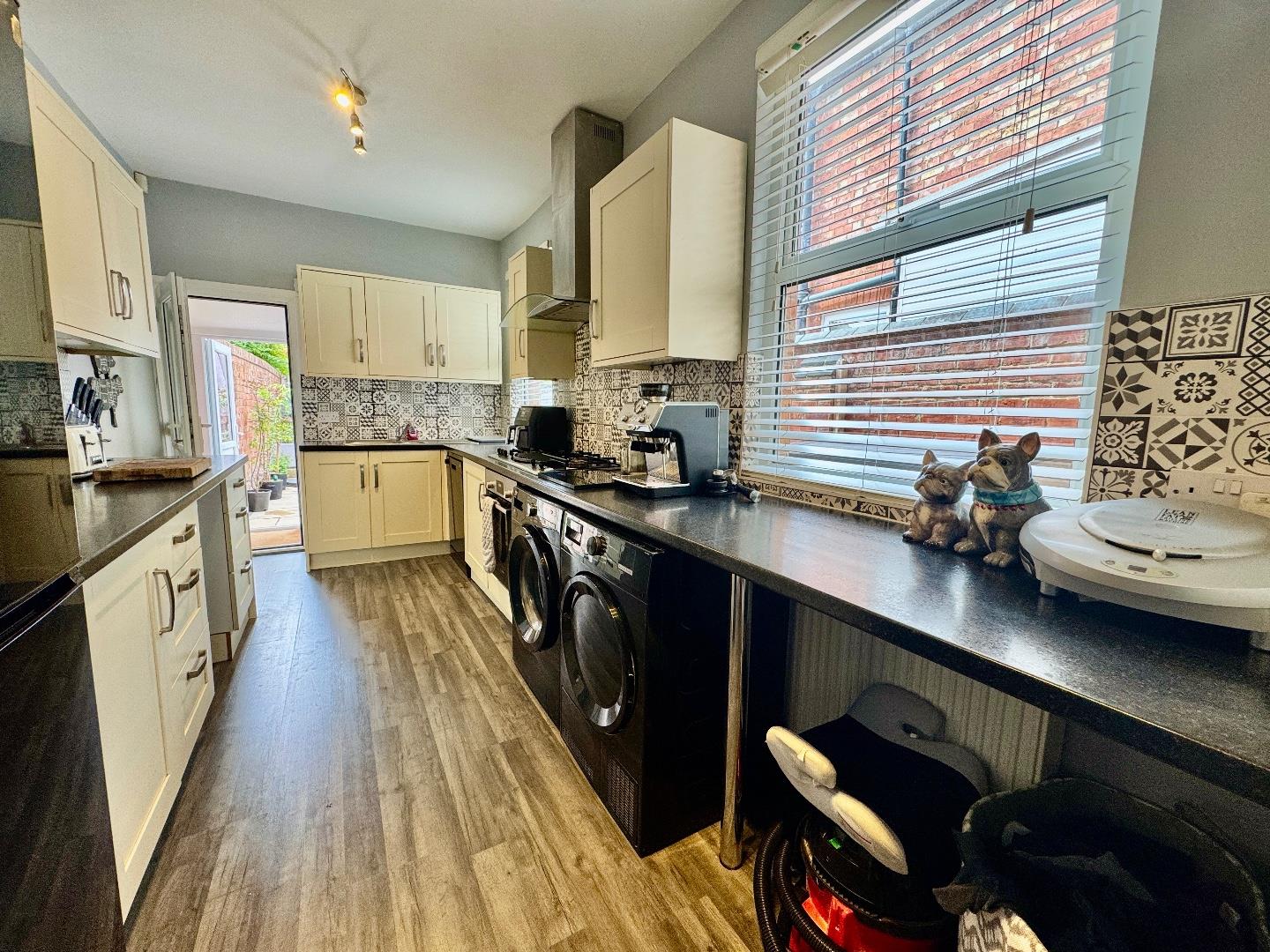 Wycliffe Road, Abington