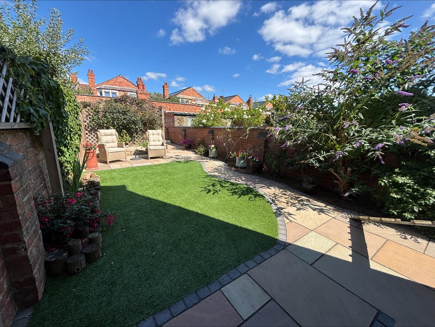 Ashburnham Road, Abington