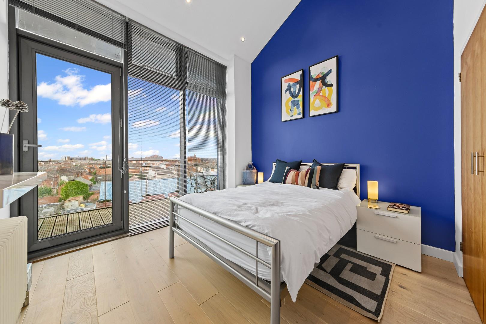 Grove Road, The Mounts