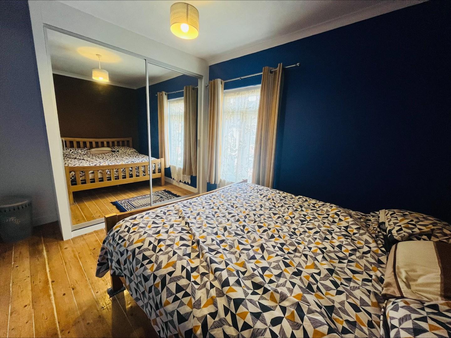 Spencer Road, The Mounts