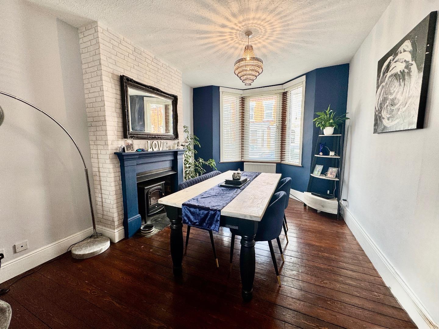 Wycliffe Road, Abington