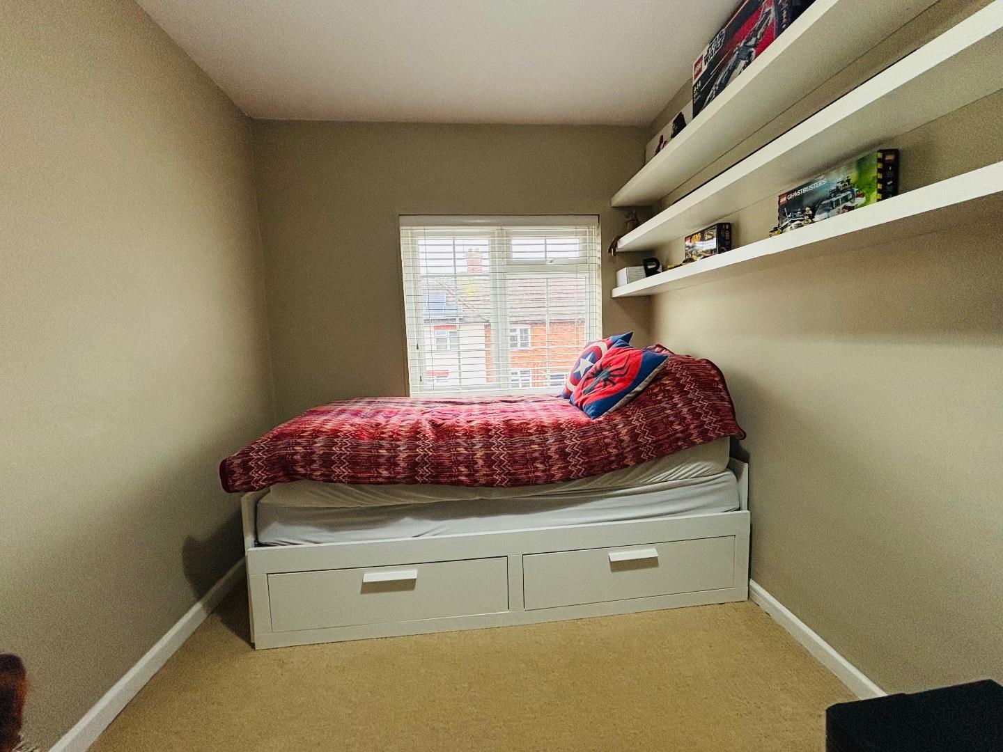 Romany Road, Kingsley