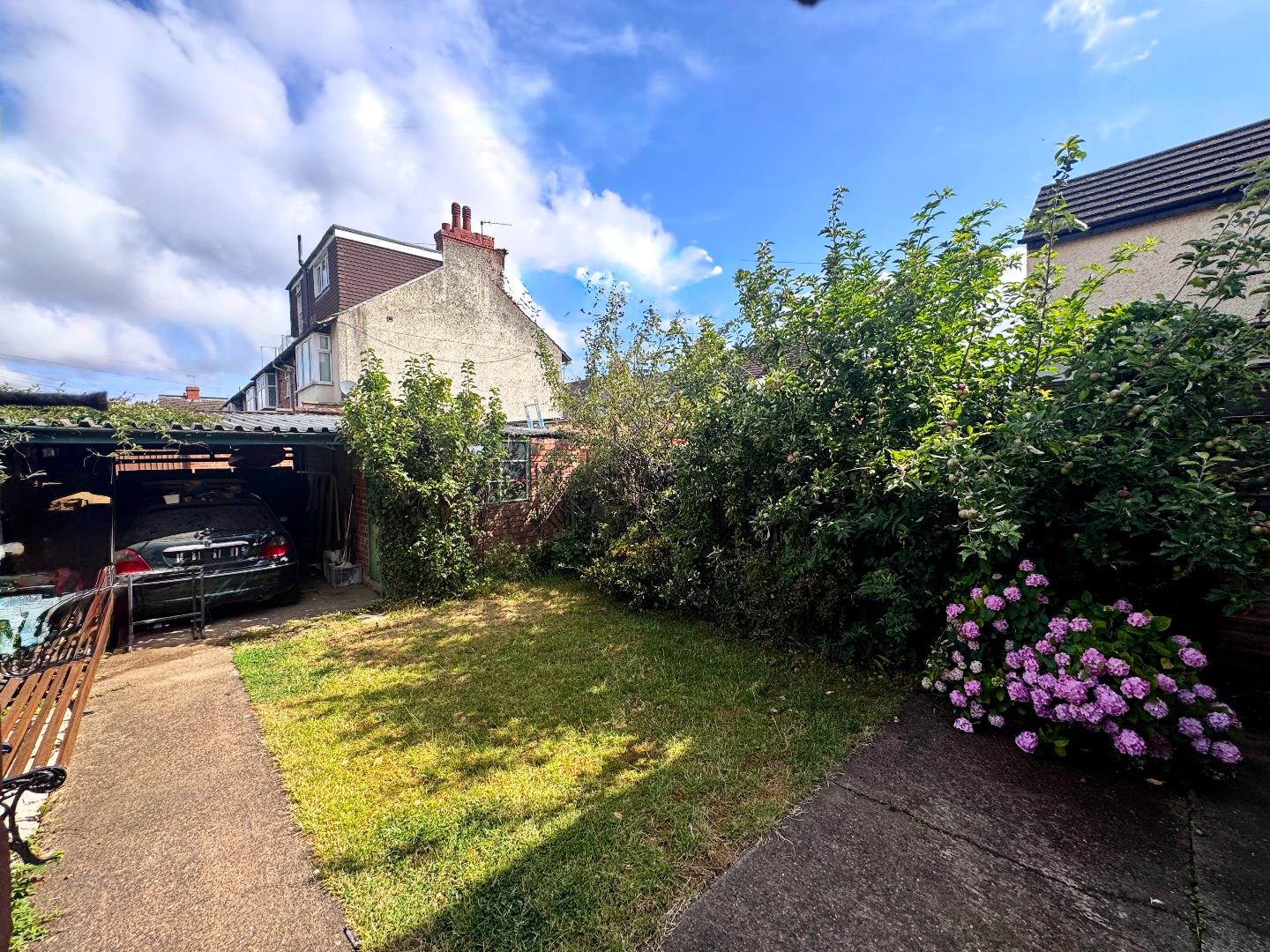 King Edward Road, Abington