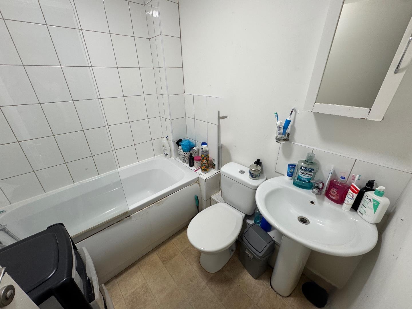 Grove Road, The Mounts