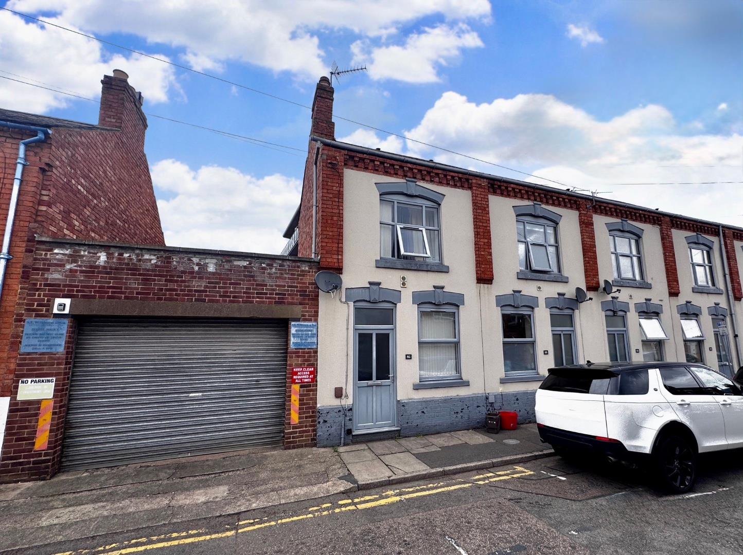 Somerset Street, The Mounts