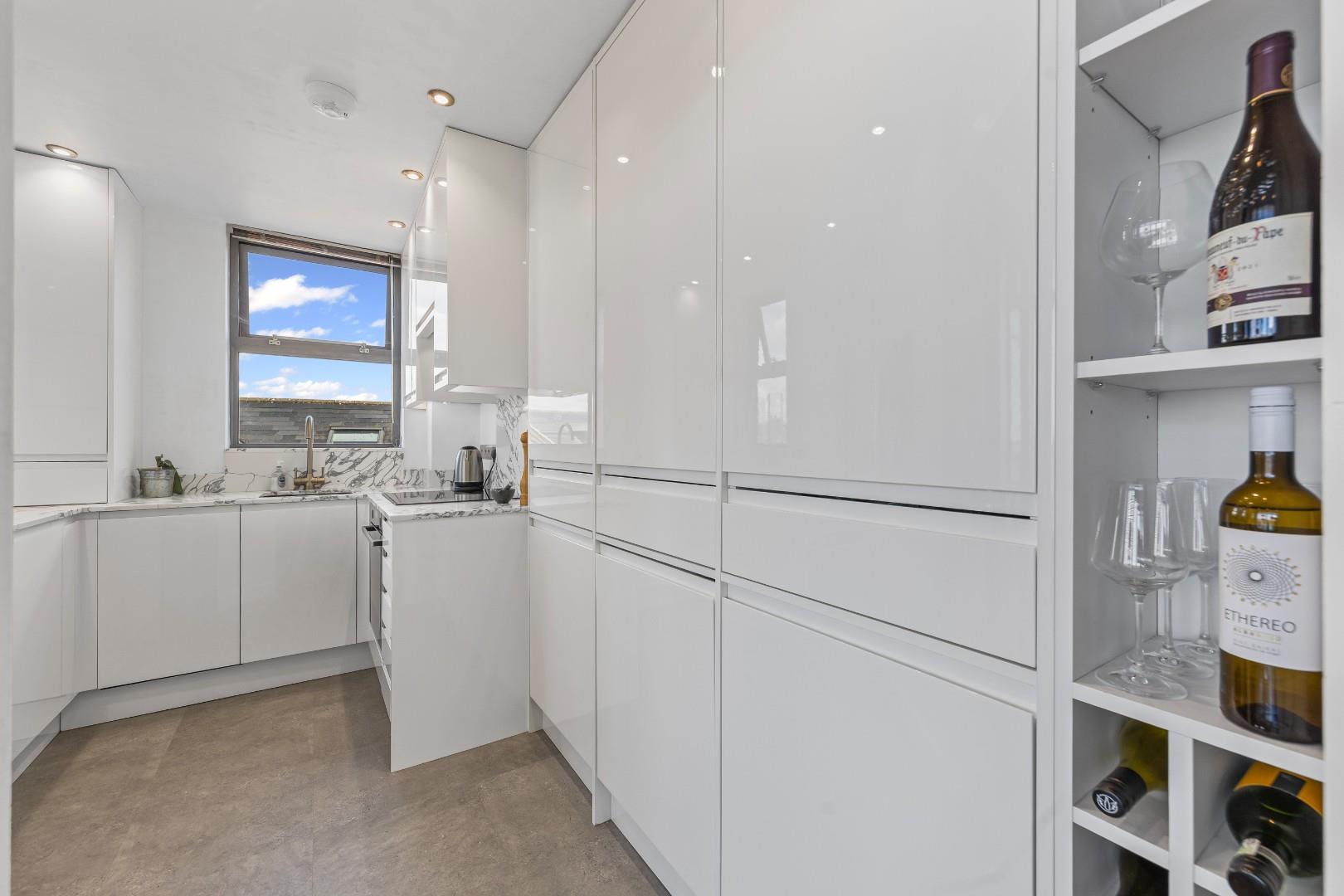 Grove Road, The Mounts