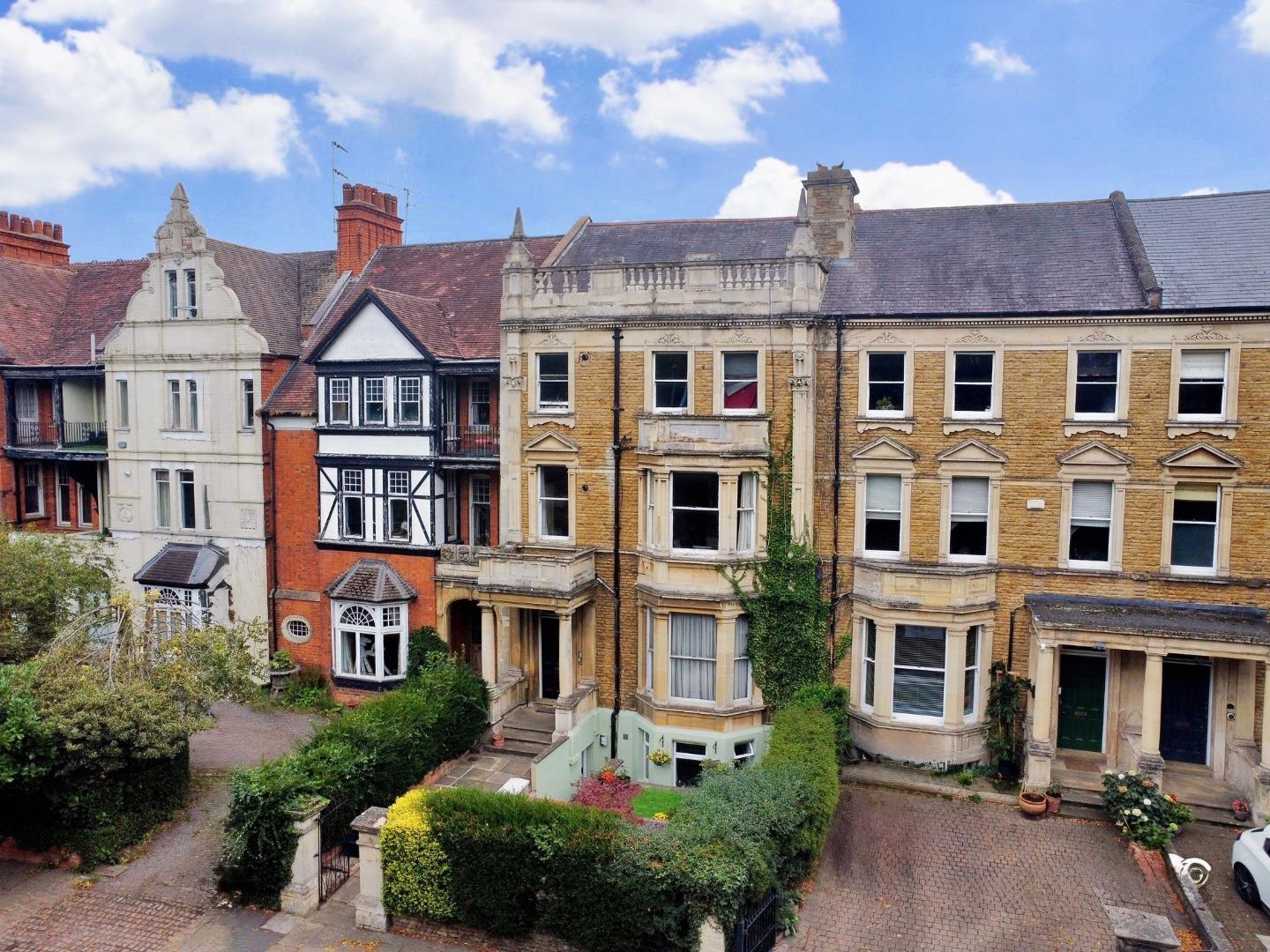 East Park Parade, Abington