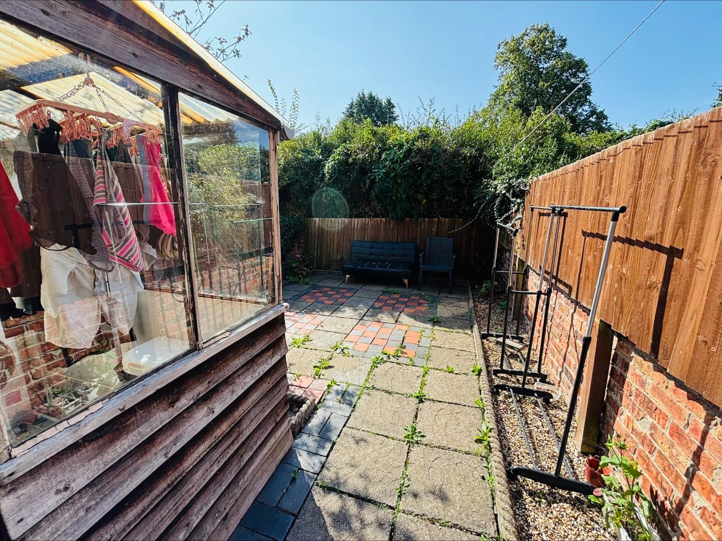 South Terrace, Abington