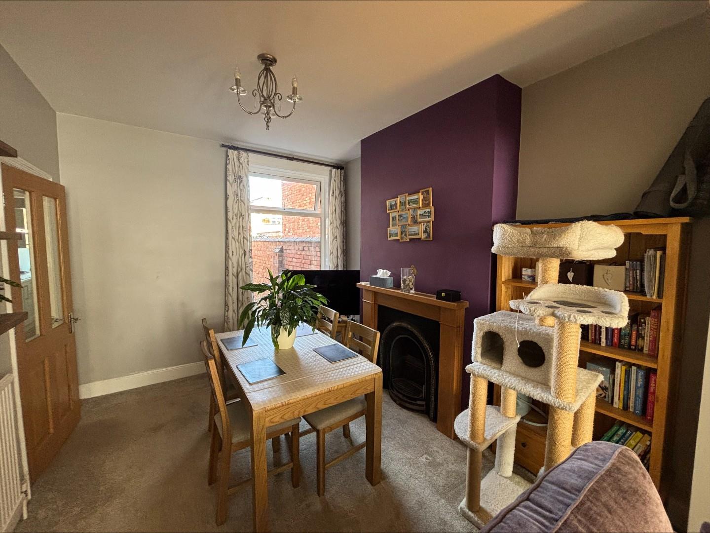 Ashburnham Road, Abington