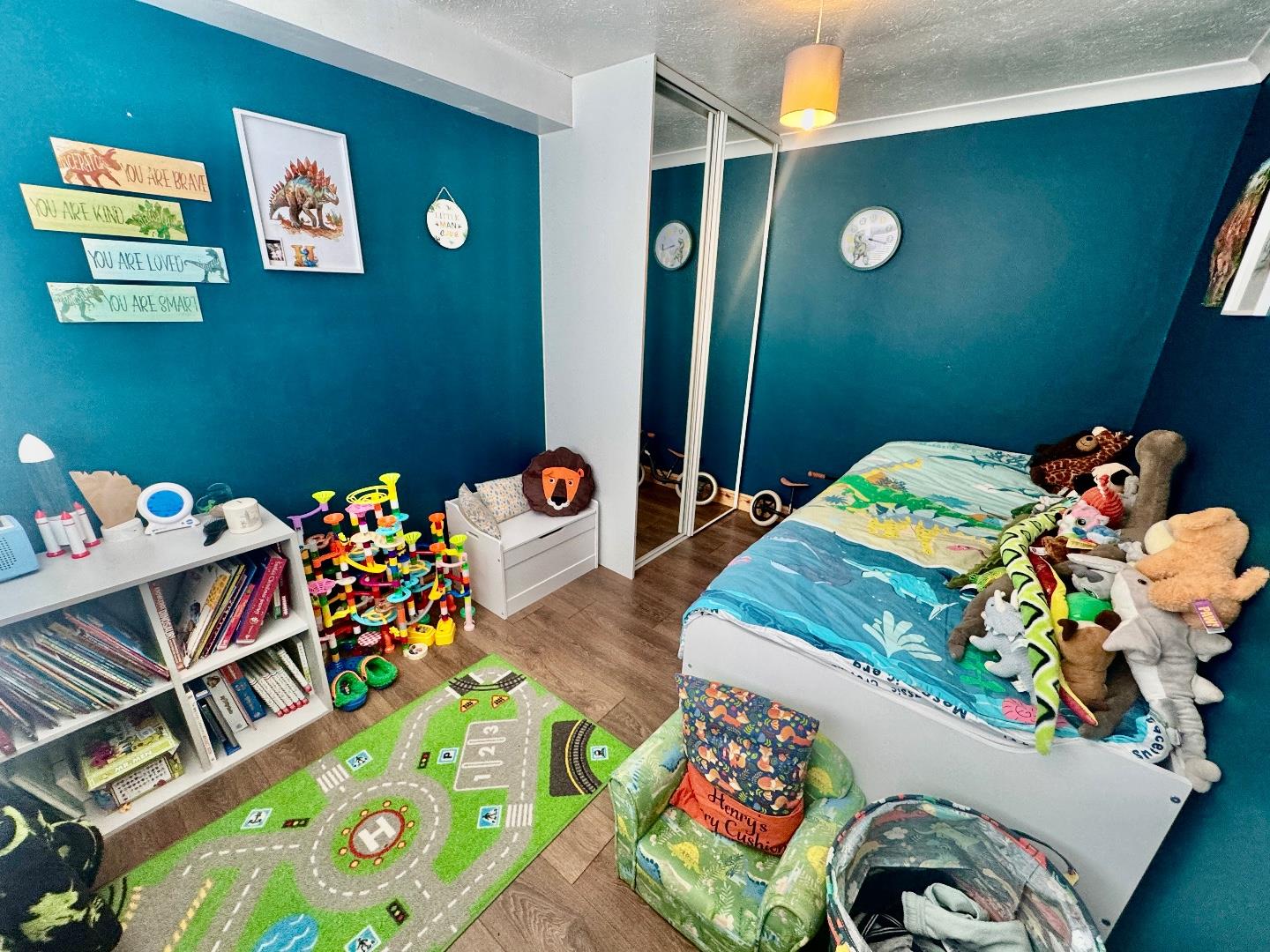 Bankside, Links View