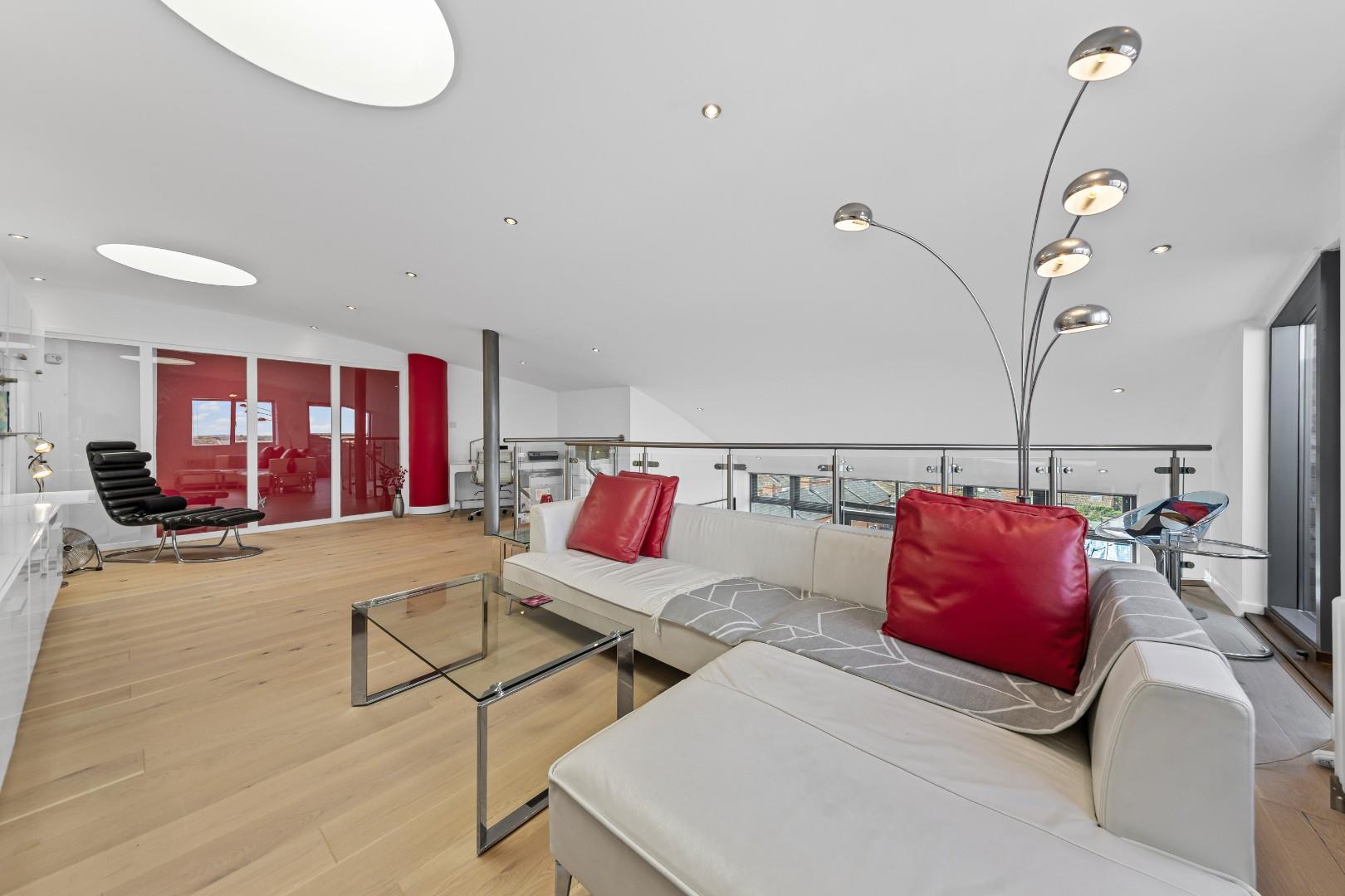 Grove Road, The Mounts