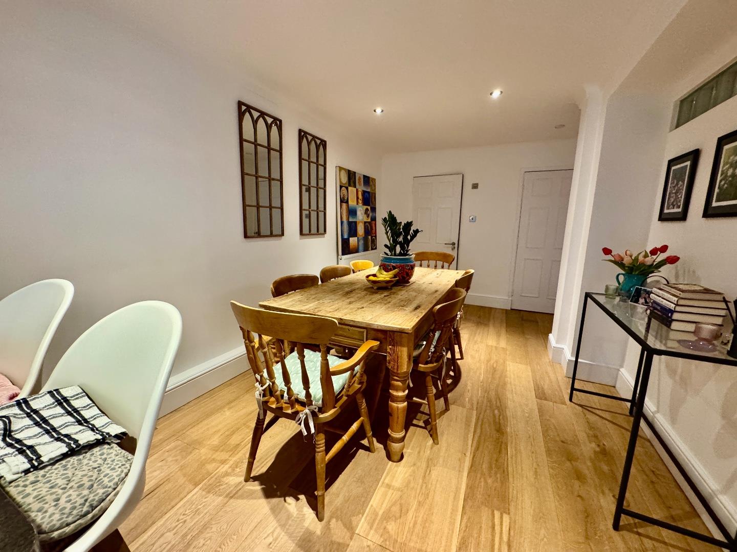 East Park Parade, Abington