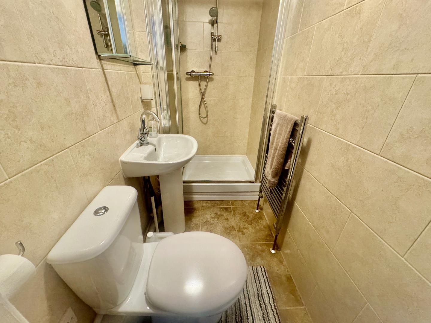 Bankside, Links View