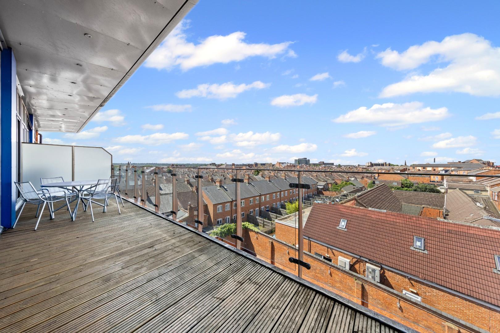 Grove Road, The Mounts