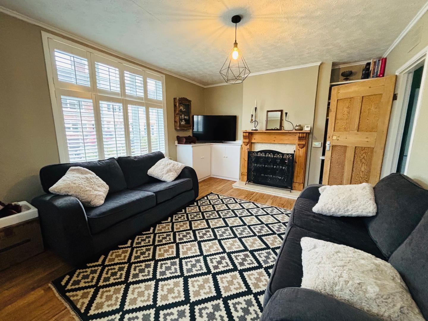 Romany Road, Kingsley