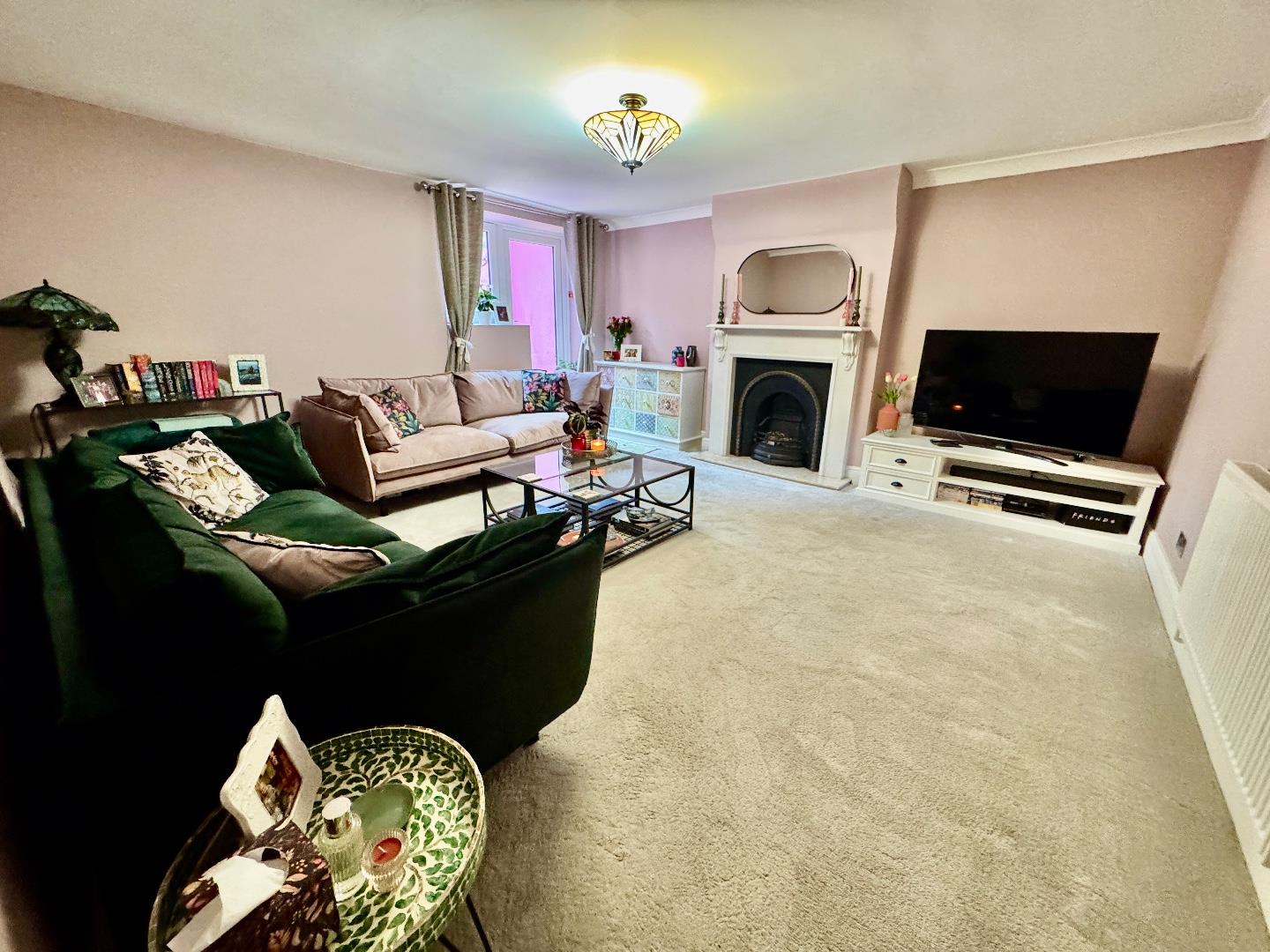 East Park Parade, Abington