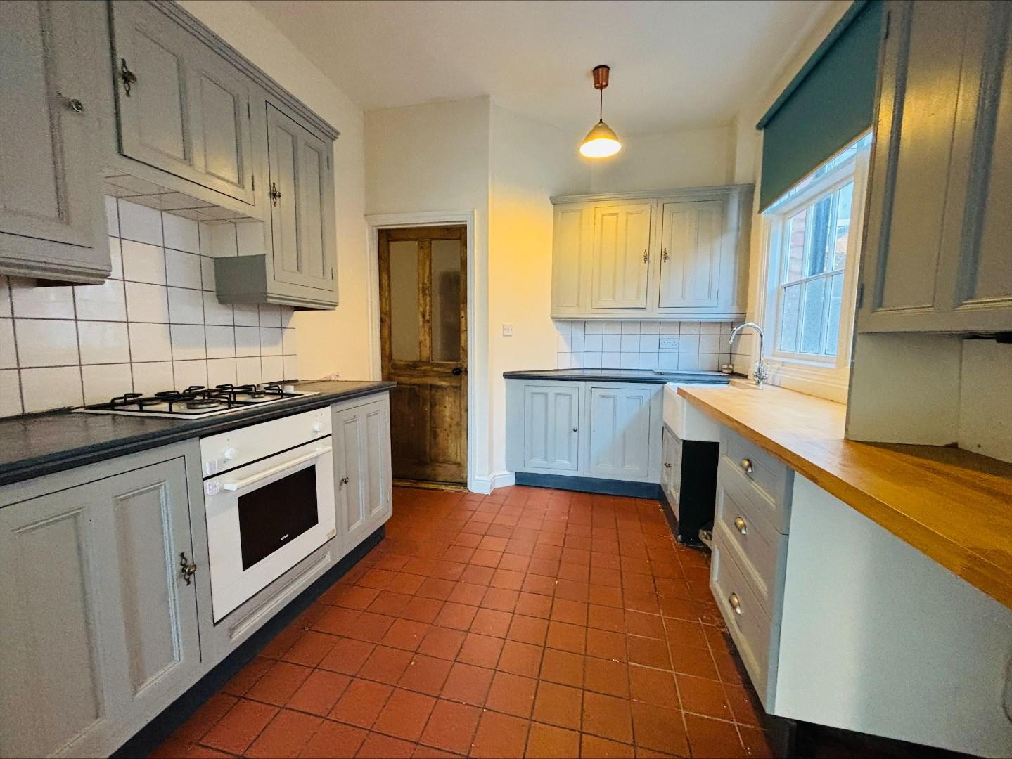 Albany Road, Abington