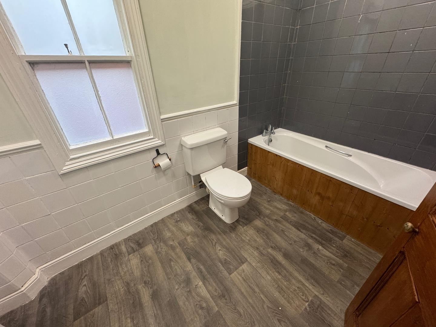 Albany Road, Abington