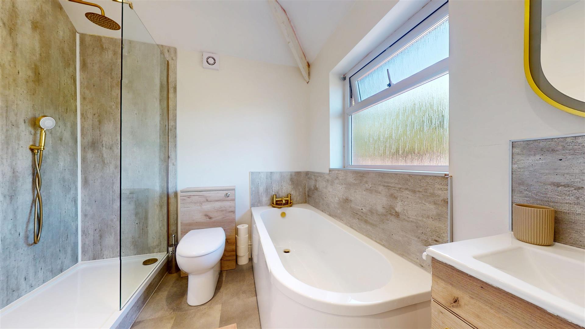 Llanfair Road, Ruthin - BATHROOM