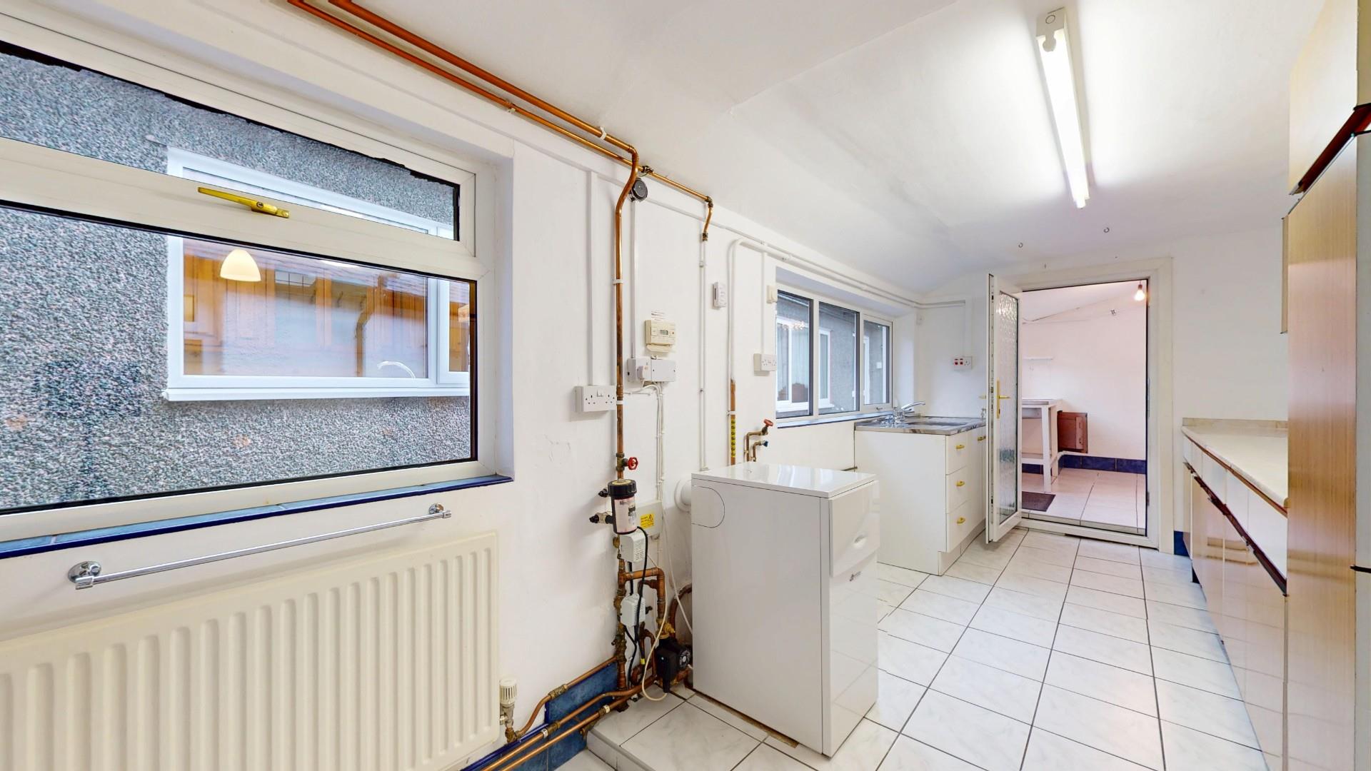 High Street, Bala - UTILITY ROOM