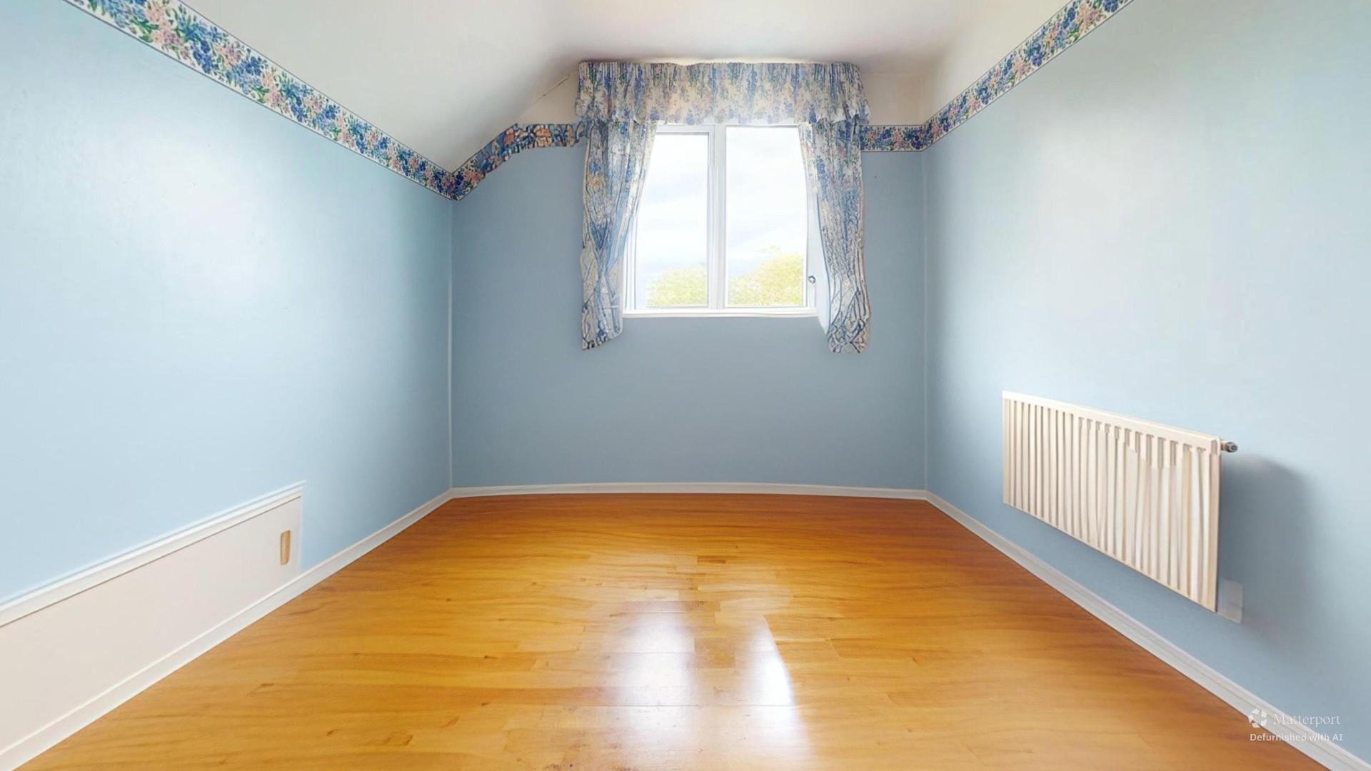 Corwen - BEDROOM THREE