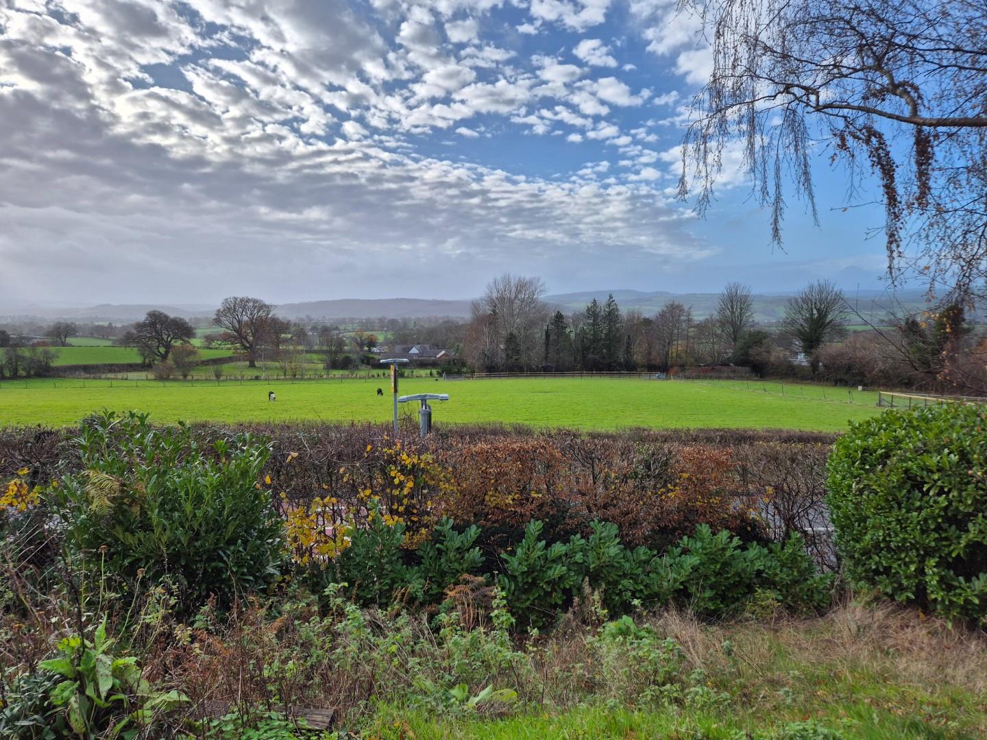 Lon Cae Glas, Llanbedr Dyffryn Clwyd, Ruthin - OUTSIDE