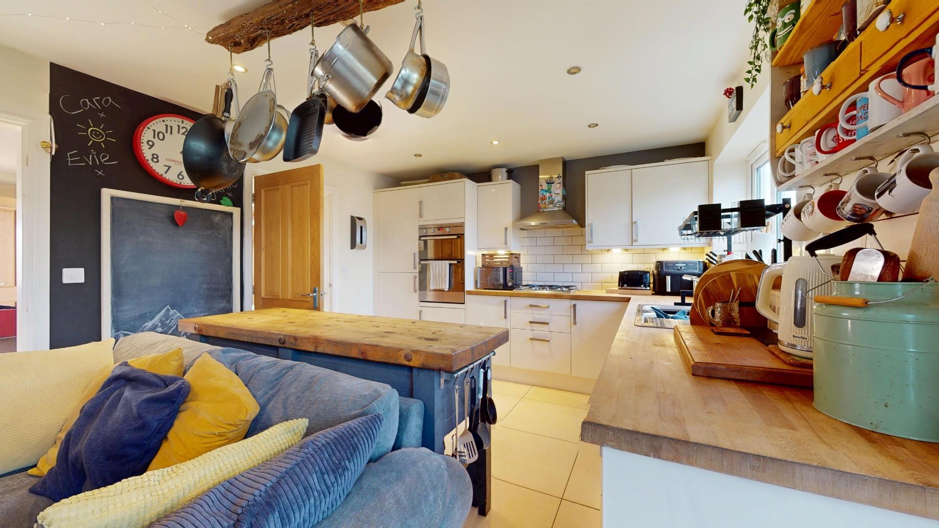 Maes Glyndwr, Cynwyd, Corwen - KITCHEN/DINING ROOM