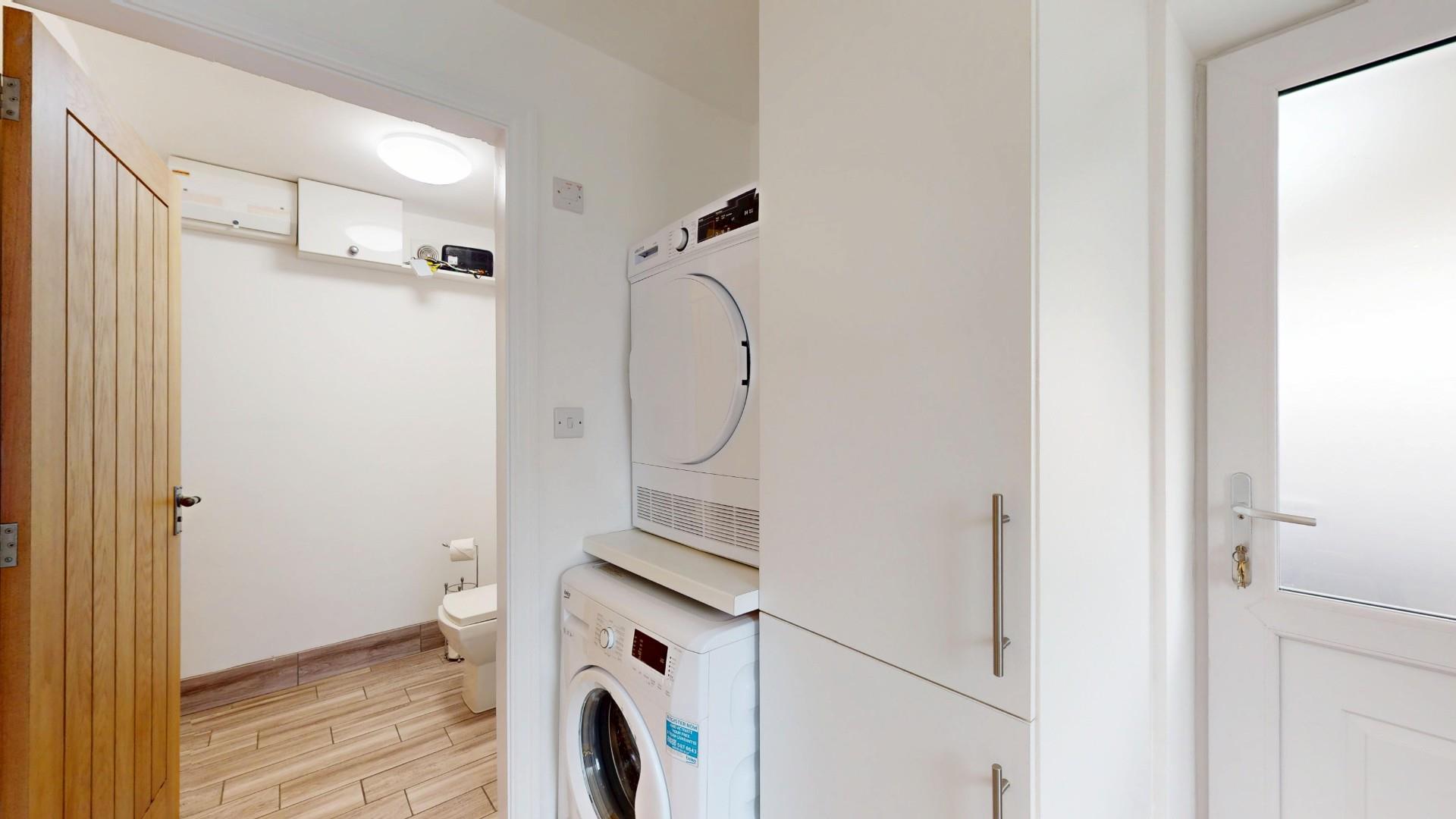 Mwrog Street, Ruthin - REAR PORCH/UTILITY