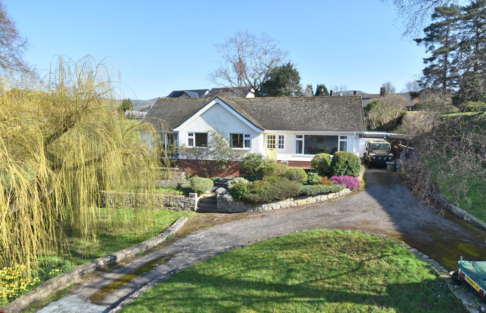 Bryn Goodman, Ruthin - OUTSIDE