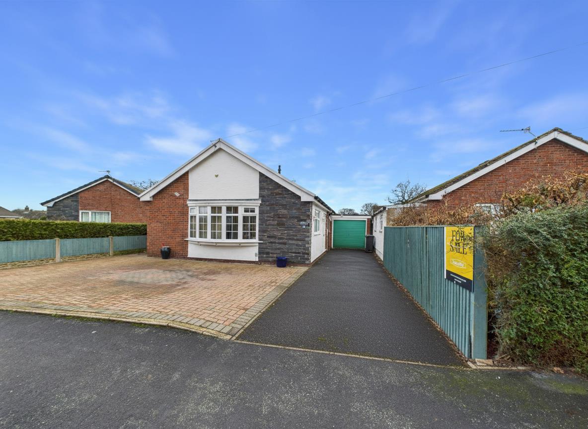 Crud Y Castell, Denbigh - EXTERNAL