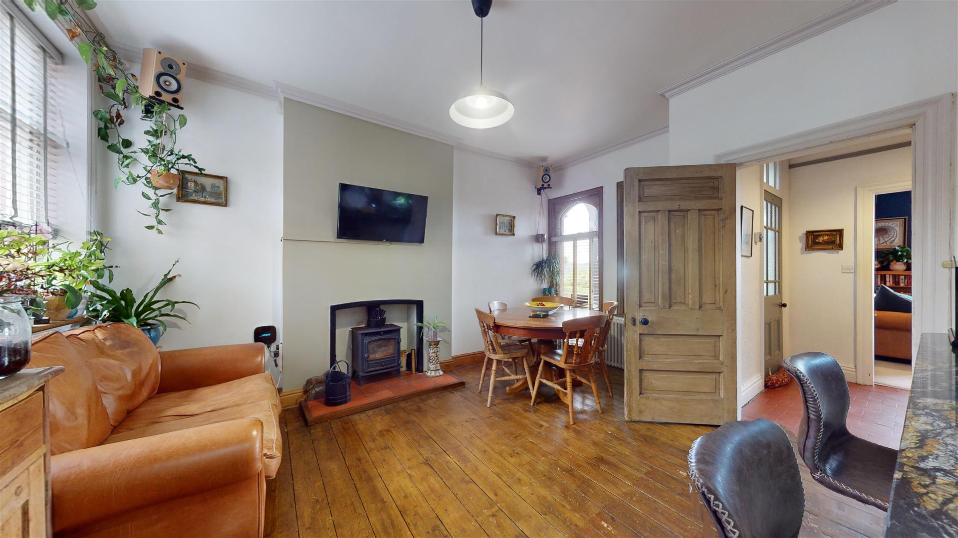 Tan Y Gwalia, Denbigh - KITCHEN/DINING/FAMILY ROOM