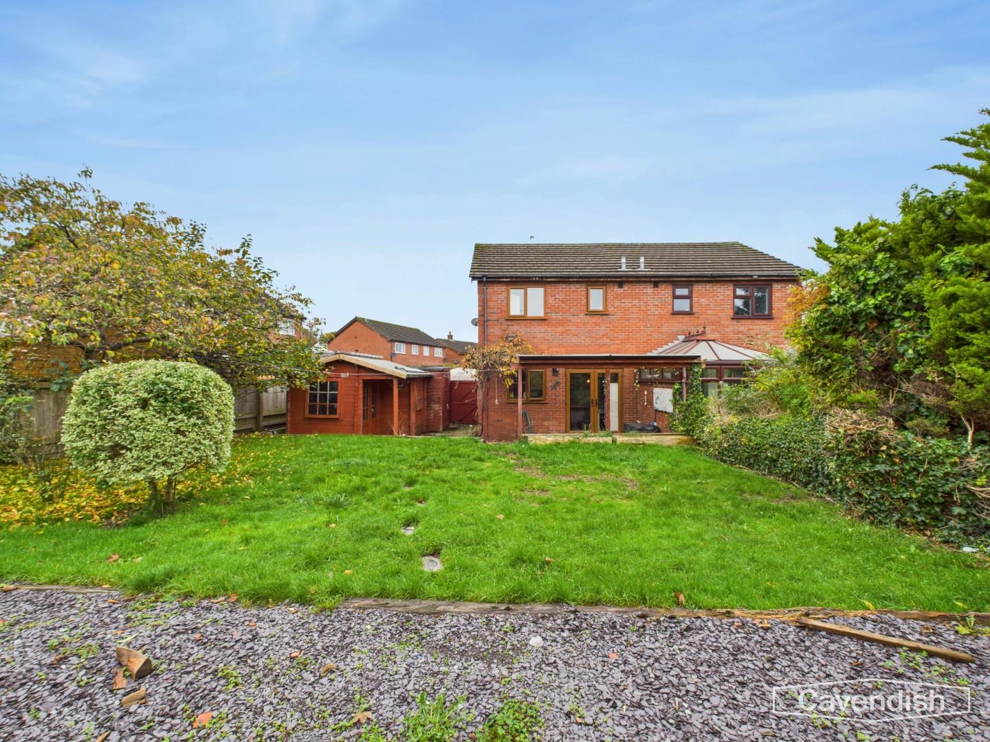 Llain Goch - REAR GARDEN