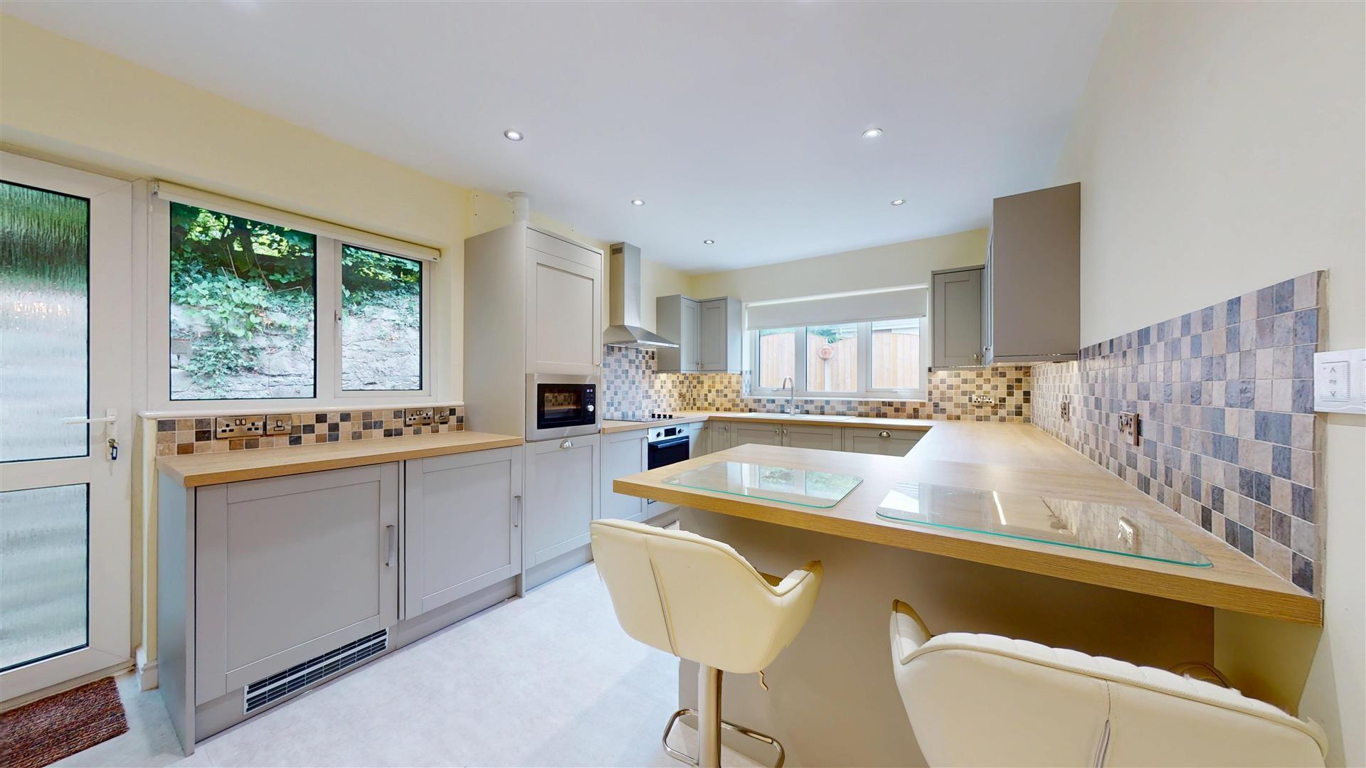 Prior Street, Ruthin - KITCHEN/DINING ROOM